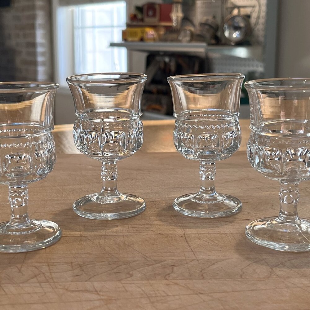 Vintage Indiana Glass King’s Crown Pattern Thumbprint Cordial Glasses - Set of 4
